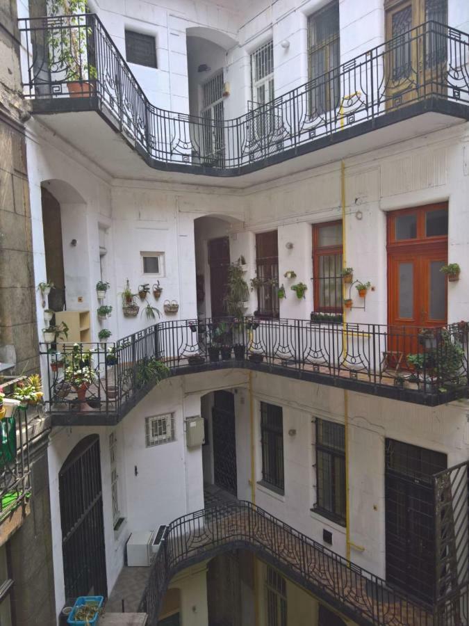 Sunflower Apartment Budapest Exterior photo